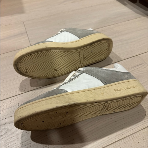 Saint Laurent Low Top Sneakers - Picture 5 of 6